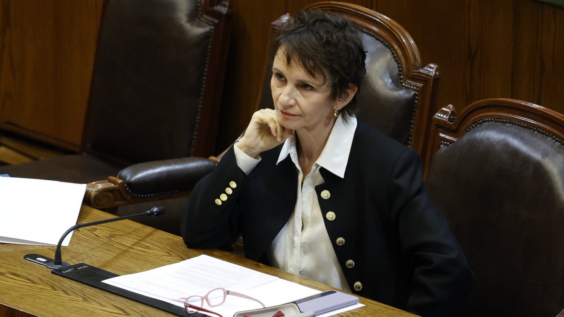 Interpelación a la ministra Tohá será después de las elecciones