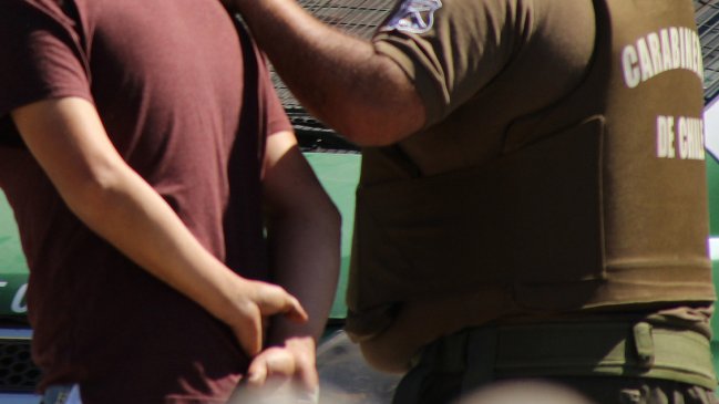 Proyectil de artillería fue incautado por Carabineros tras operativo en Santiago Centro