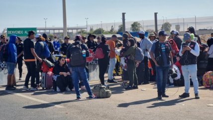   Perú impide ingreso de más de 300 migrantes varados en la frontera ariqueña 