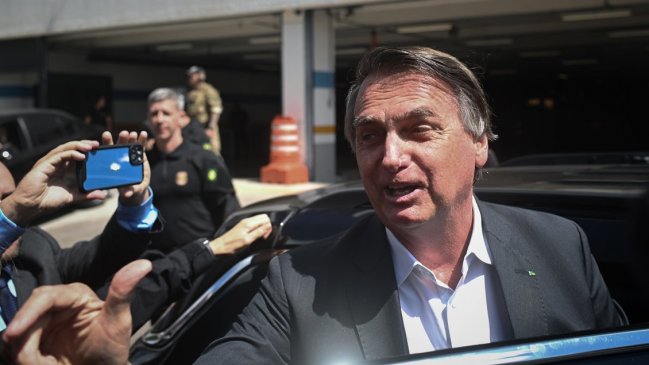  Bolsonaro afirma que no se vacunó contra el Covid y niega fraude con certificado  
