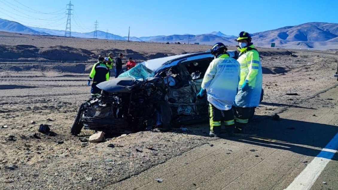 Accidente entre camión y vehículo menor dejó cuatro fallecidos en Antofagasta