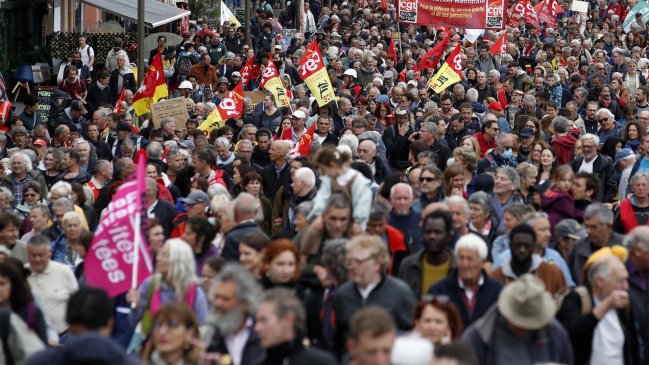 Los principales sindicatos franceses aceptaron reunirse con la primera ministra
