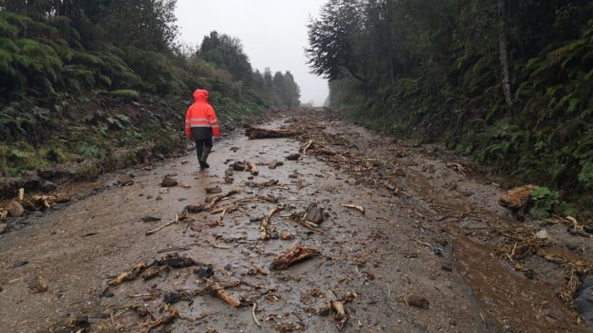 Carretera austral: Aluvión cortó ruta que une Caleta Gonzalo con Santa Bárbara