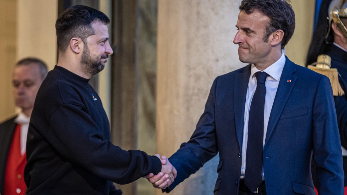 Francia enviará a Ucrania más carros ligeros y vehículos blindados para varios batallones