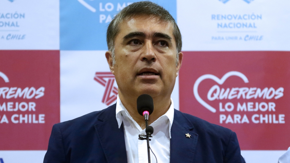 Desbordes: El proyecto de RN no debería ir de la mano de Republicanos