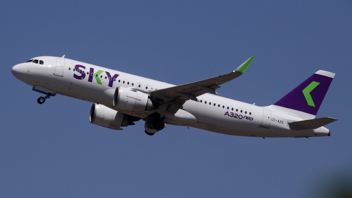 SKY Airlines deberá pagar 40 UF por retraso en la entrega de equipaje
