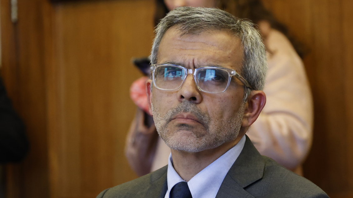 Ministro Cordero se cansó: 