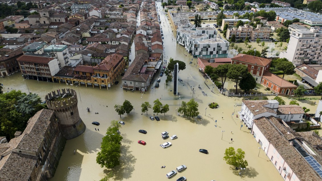 Más de 10.000 desplazados por las inundaciones en Italia regresan a sus casas