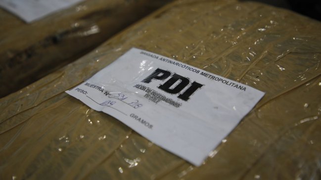 PDI detuvo a cinco personas e incautó 90 mil dosis de cocaína en Santiago