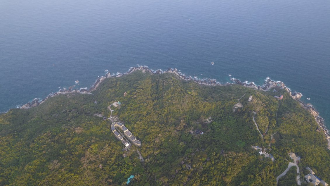 Comienza a operar la mayor plataforma de extracción de uranio del agua marina de China