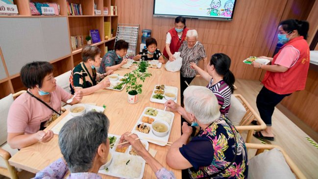 China aumenta las pensiones básicas para los jubilados y anuncia 