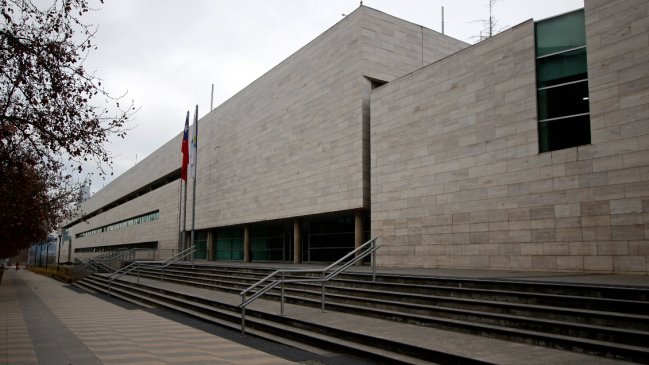 Excontador de Vitacura afirmó que el egreso de fondos para campañas se hacía como 