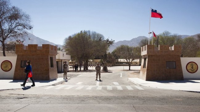   Ministro espera que regimiento sea sitio de memoria, pese a molestia del Ejército 