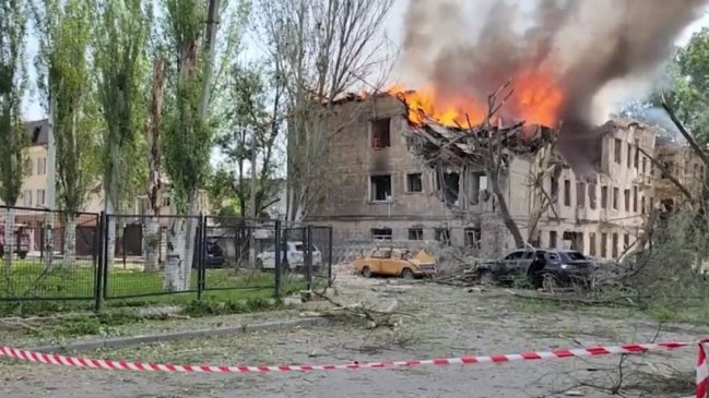   Ucrania denuncia que ataque ruso alcanzó una clínica en Dnipró: Dos muertos 
