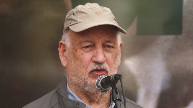 Guillermo Teillier fue sometido a una intervención quirúrgica