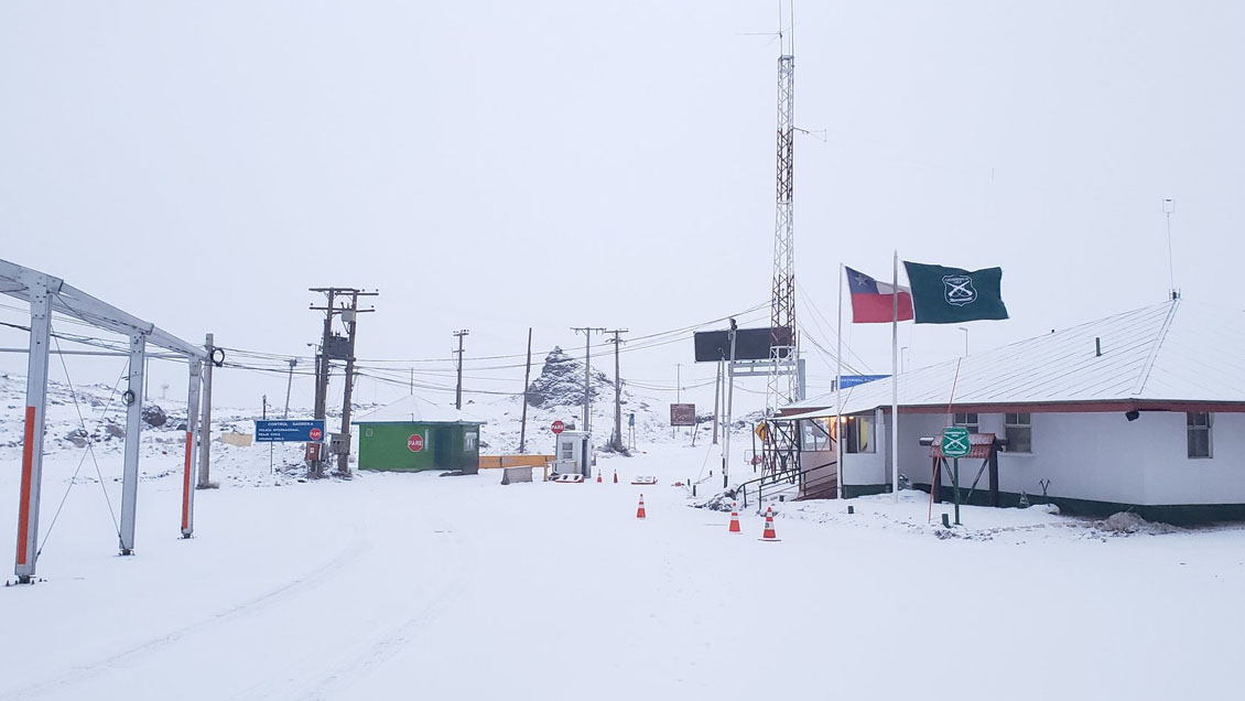 Paso Los Libertadores cerró preventivamente por pronóstico de nieve