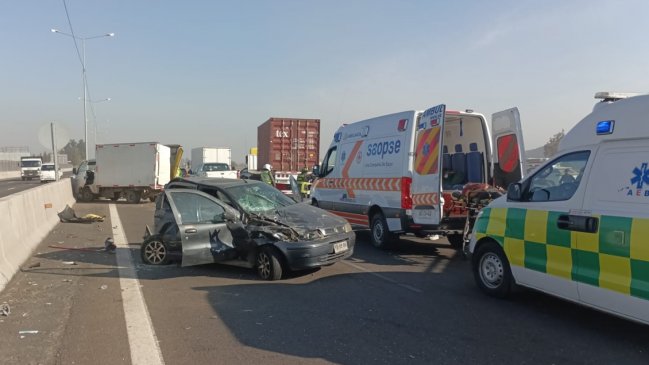 Choque involucró a un camión y 13 vehículos menores en la Ruta 78