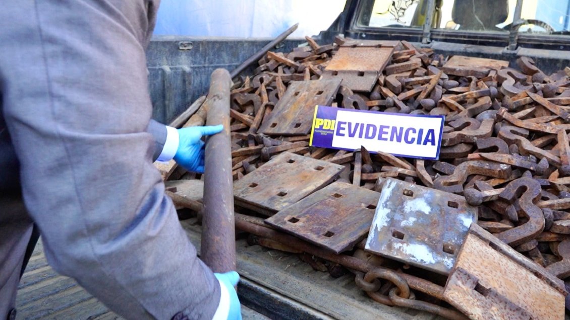 PDI detuvo a sujetos que buscaban vender 2.700 kilos de piezas de líneas férreas en La Serena