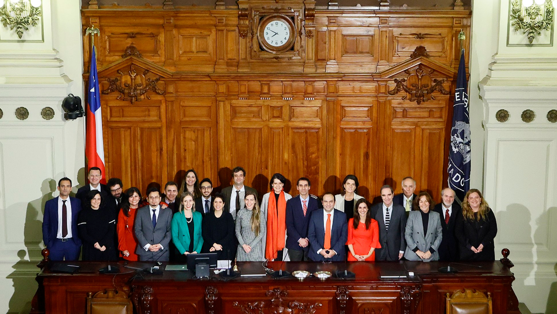 De la UDI a RD, expertos piden que el proceso constituyente mantenga ánimo de acuerdos