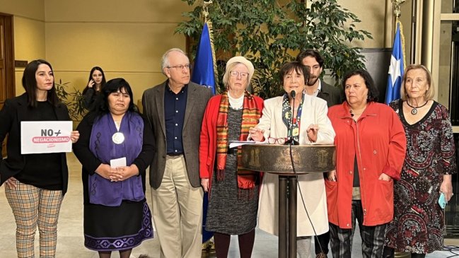 Diputados de izquierda presentan proyecto para castigar el negacionismo