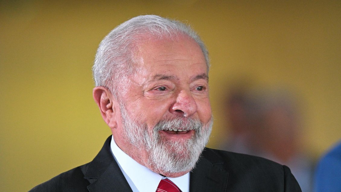 Lula propone a su abogado personal como nuevo miembro de la Corte Suprema