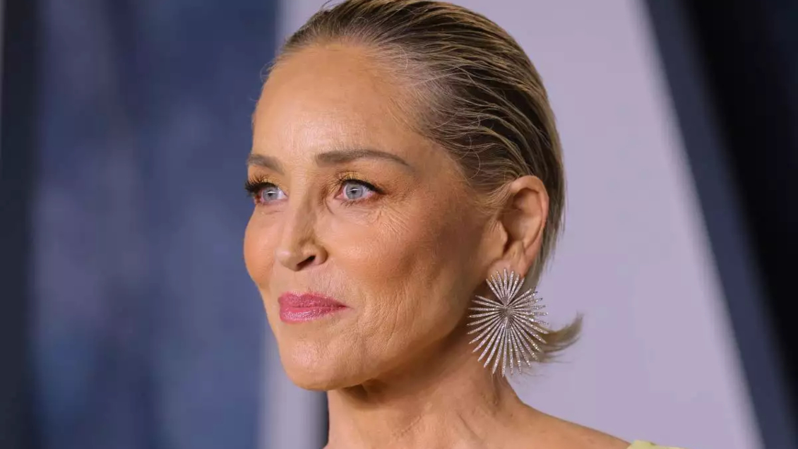 Sharon Stone asegura que fue olvidada por Hollywood tras sufrir un