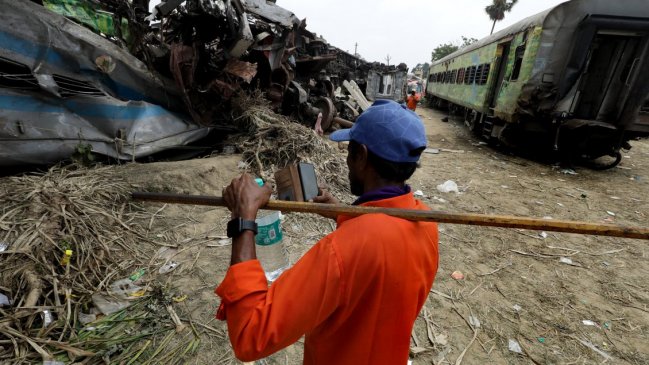 Gobierno indio atribuye a un fallo de señalización el accidente de tren, el peor del siglo XXI en el país