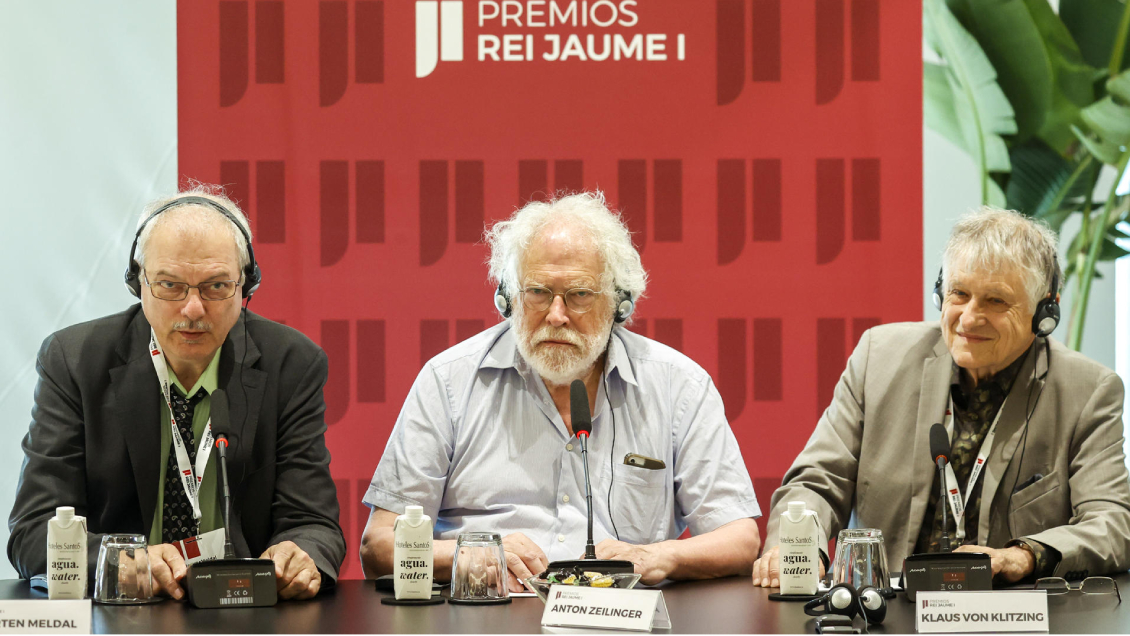 Premios Nobel reclaman regular la Inteligencia Artificial, que ven 