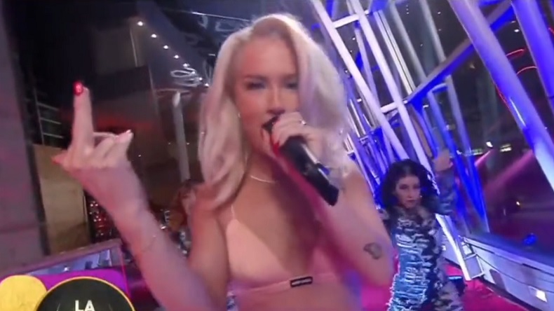 ¿Desaire a Vesta Lugg en los Premios Pulsar? Cantó pero la cortaron