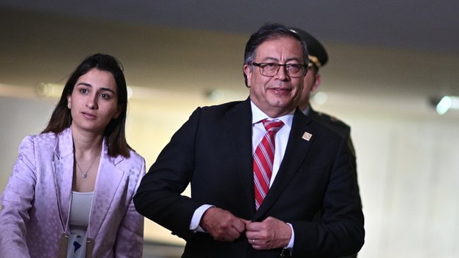 Exembajador en Venezuela amenazó revelar secretos de campaña presidencial de Petro