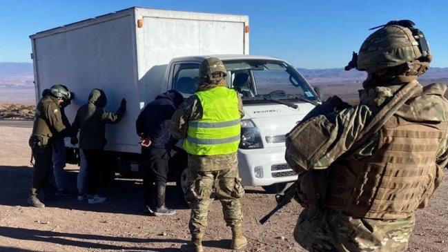 Carabineros y militares recuperaron vehículo robado en control fronterizo en Antofagasta