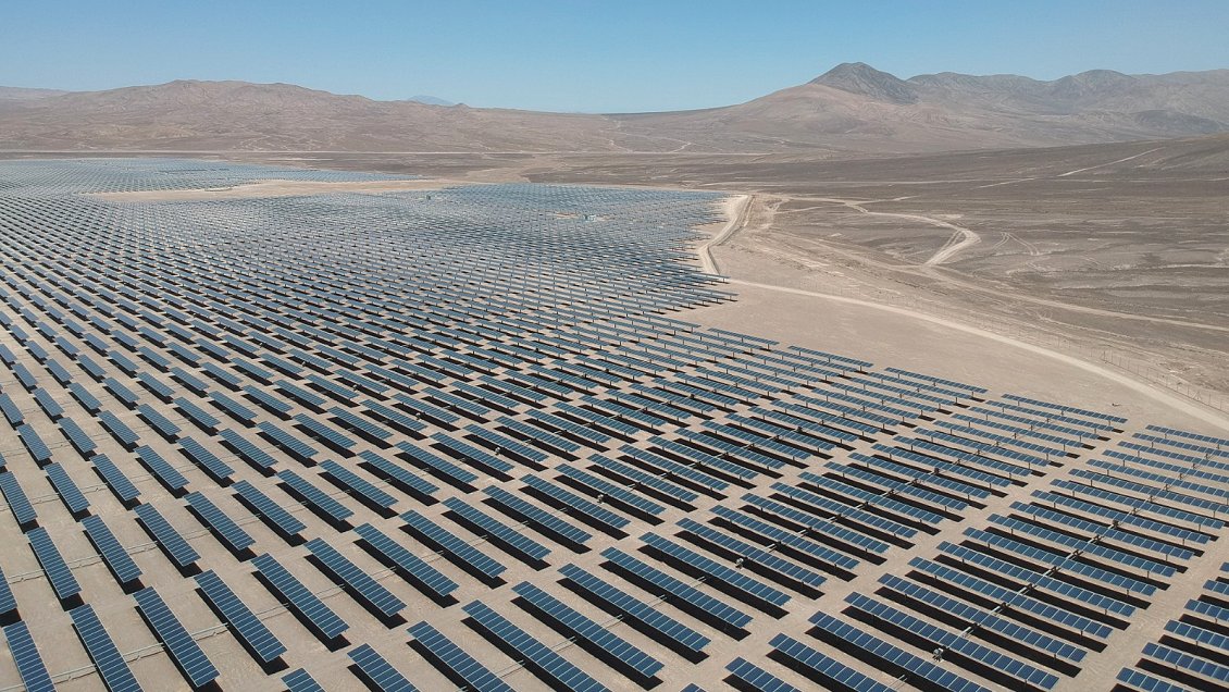Compañía AES Andes adquirió central fotovoltaica ubicada en Sierra Gorda