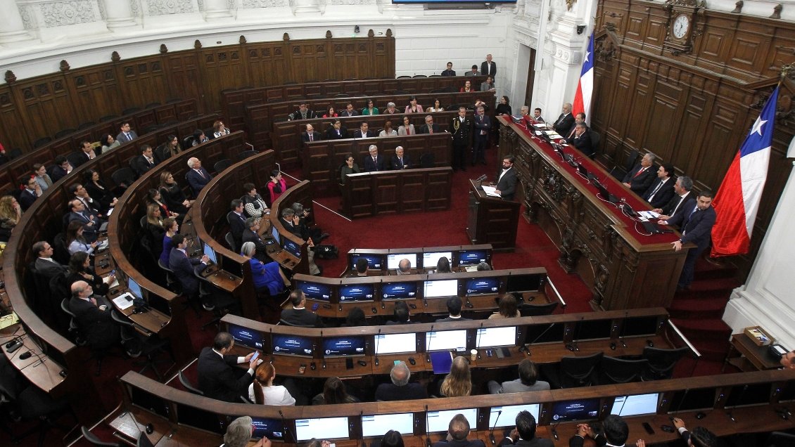 Oposición impone su mayoría y se queda con presidencias de comisiones del Consejo Constitucional