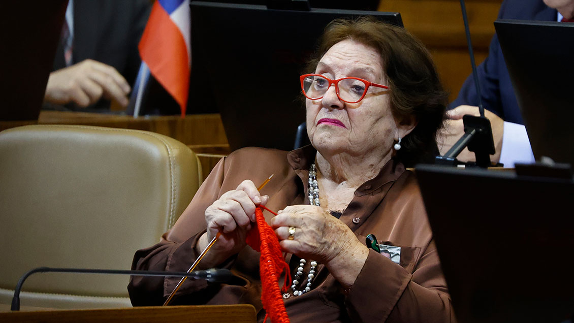 Corte desaforó a diputada Cordero por querella de la senadora Campillai