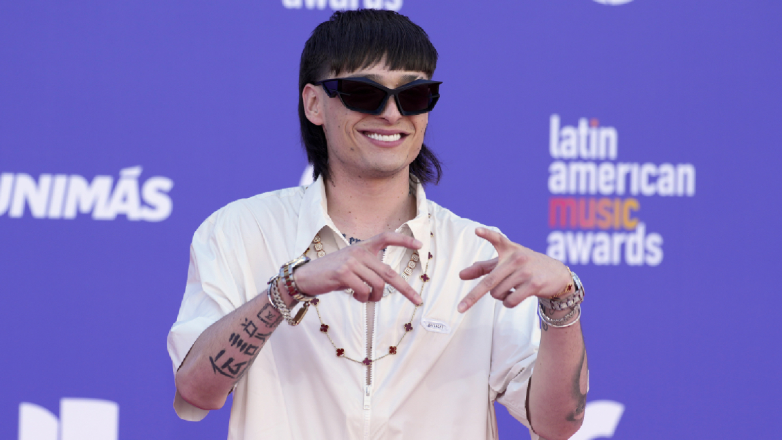 Peso Pluma anuncia los detalles de su próximo disco 