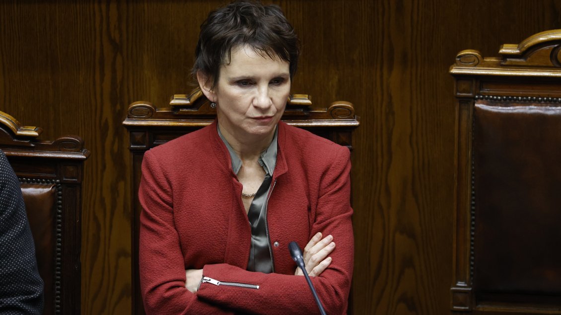 Ministra Tohá canceló su viaje a Isla Dawson ante crisis de virus respiratorios y agenda legislativa