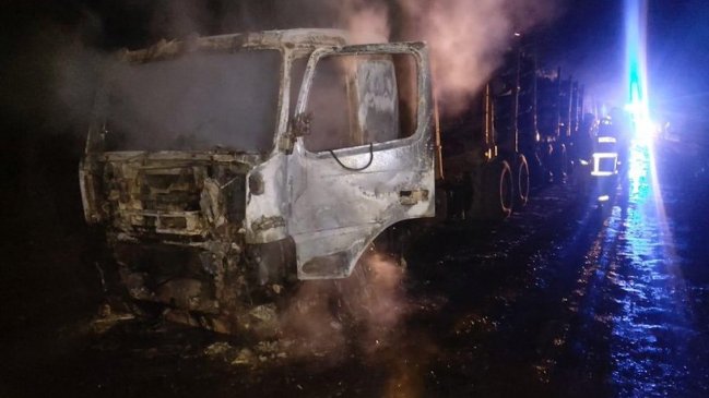 Camiones y un puente fueron focos de atentados en Región del Biobío