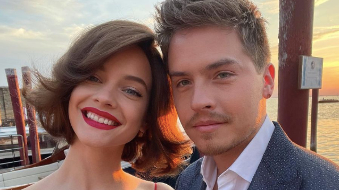 Dylan Sprouse y Barbara Palvin anuncian oficialmente su compromiso