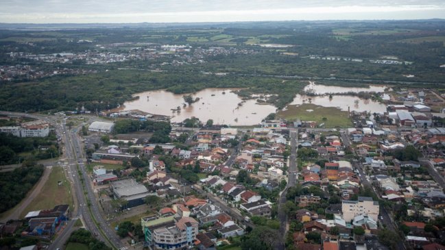  Al menos 11 muertos por el paso de un ciclón en Brasil  