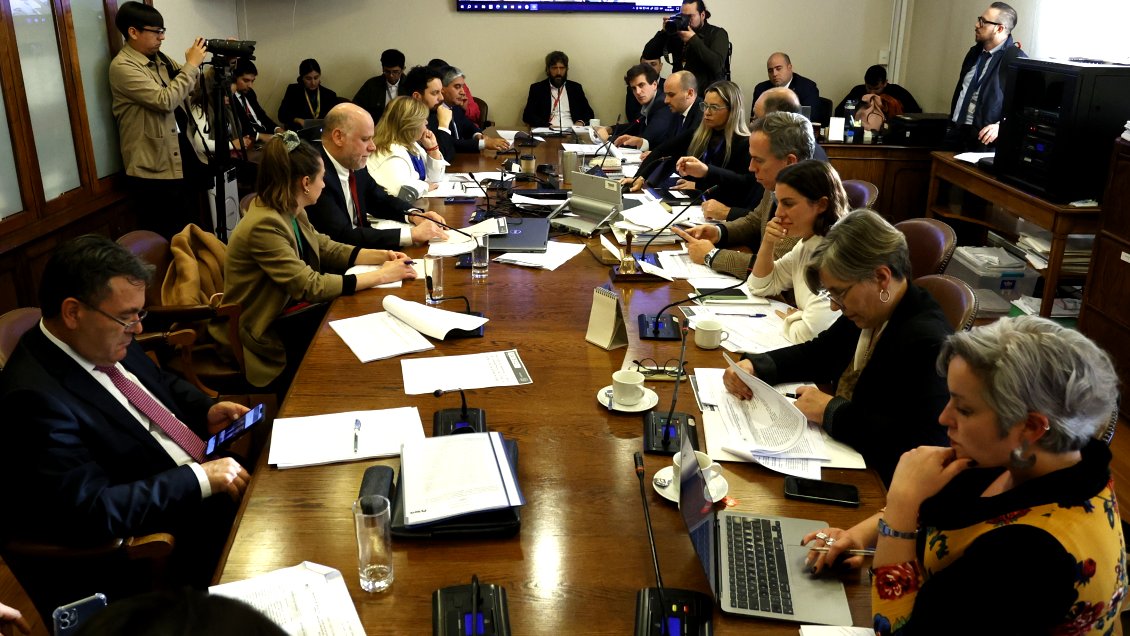 Comisión aprobó legítima defensa privilegiada de víctimas de usurpaciones