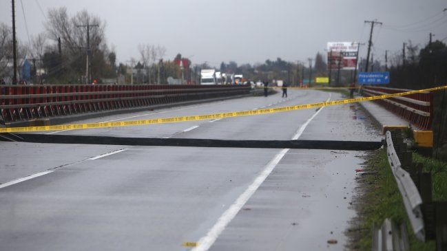 Ministra Tohá pide a santiaguinos que viajaron el fin de semana largo regresar desde este domingo