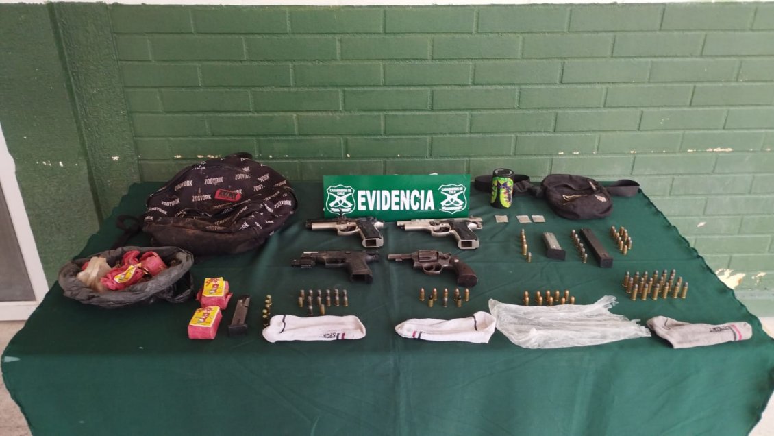 Carabineros detuvo a tres sujetos en Maipú por intentar agredir a personal policial