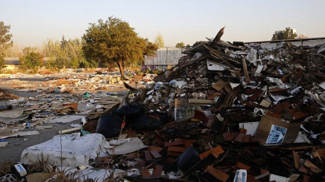 Autoridades de RM se comprometieron a aumentar fiscalización de vertederos ilegales