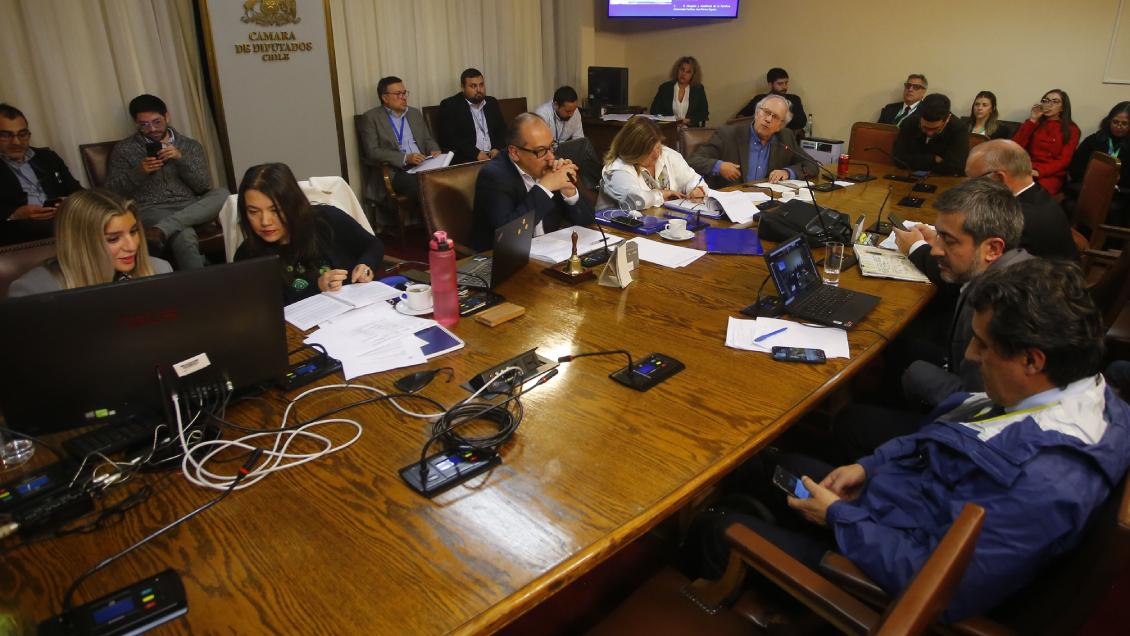 Comisión que analiza la acusación constitucional contra Ávila inició su ciclo de audiencias