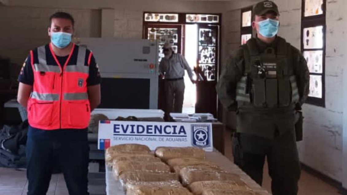Aduanas incautó más de mil productos comestibles y droga ingresada como contrabando a Antofagasta