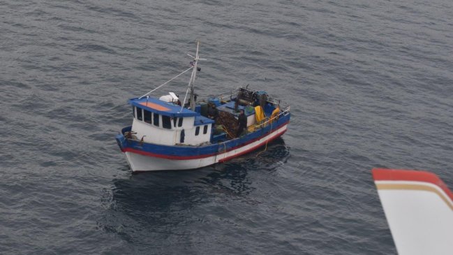 Pescadores de Aysén buscan impedir ingreso de barcos de Los Lagos a la región