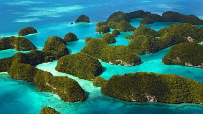 Niño francés cayó a un cráter de más de 100 metros en Islas Galápagos