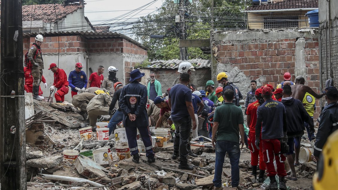 Desplome de un edificio en Brasil dejó 14 personas fallecidas y siete sobrevivientes