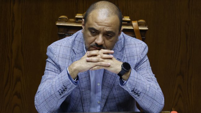 Gobierno: La acusación constitucional contra el ministro Ávila se inspira en la homofobia