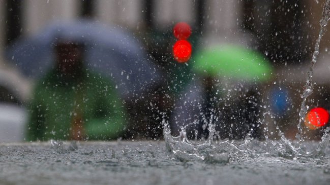  Casi 6.000 hogares están sin luz en la Región Metropolitana por la lluvia  